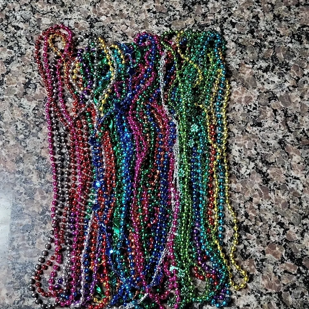 Lot of 30 multicolored party necklace